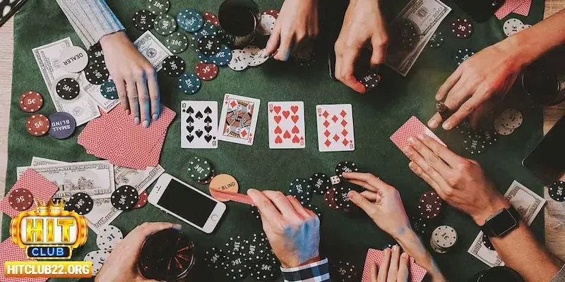 Game Bài Mới Ra Mắt 2022 - Khám Phá Tính Năng Hấp Dẫn Hệ thống bạn bè và cộng đồng game bài đa dạng